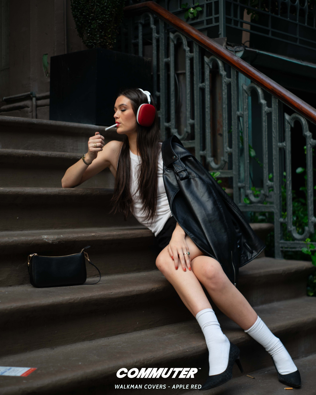 "Walkman" Genuine Leather Airpods Max Cover - Apple Red