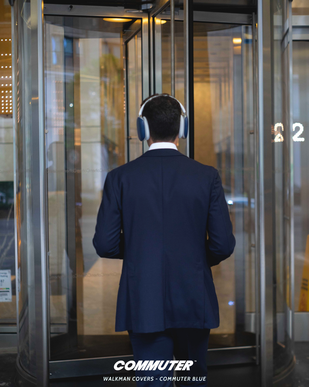 "Walkman" Genuine Leather Airpods Max Cover - Commuter Blue